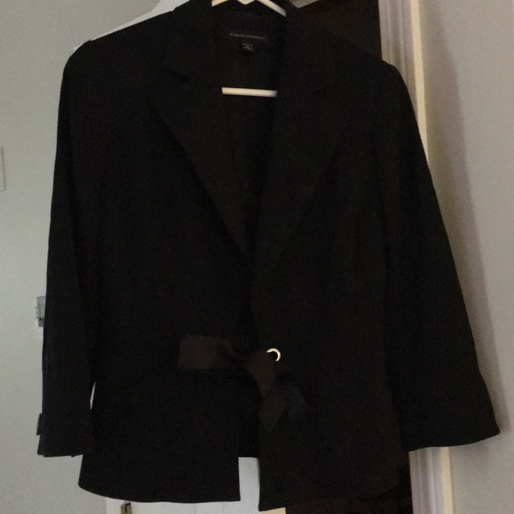 Lightly used Banana Republic blazer size 4
